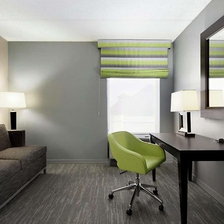 Hampton Inn And Suites Houston Clear Lake Nasa Webster Bagian luar foto