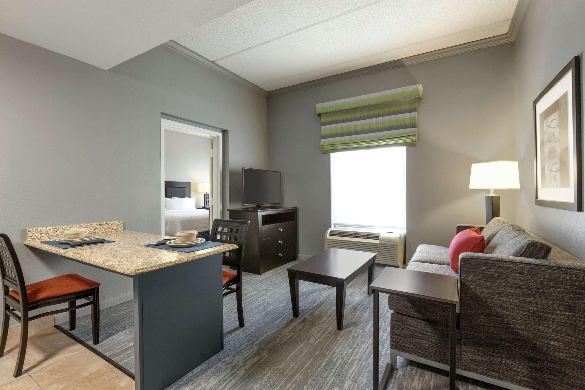 Hampton Inn And Suites Houston Clear Lake Nasa Webster Bagian luar foto