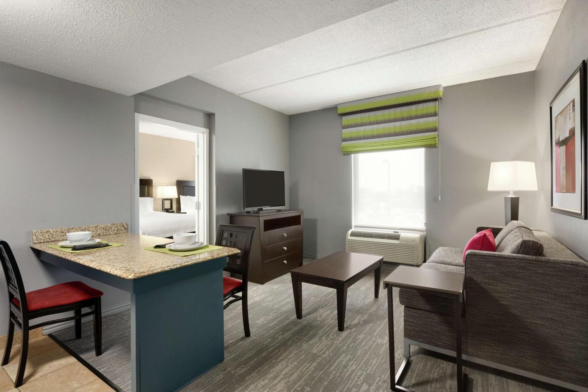 Hampton Inn And Suites Houston Clear Lake Nasa Webster Bagian luar foto