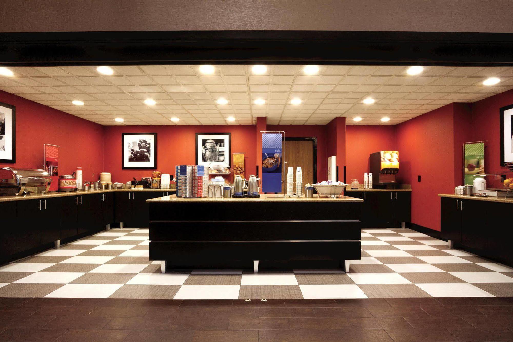 Hampton Inn And Suites Houston Clear Lake Nasa Webster Bagian luar foto